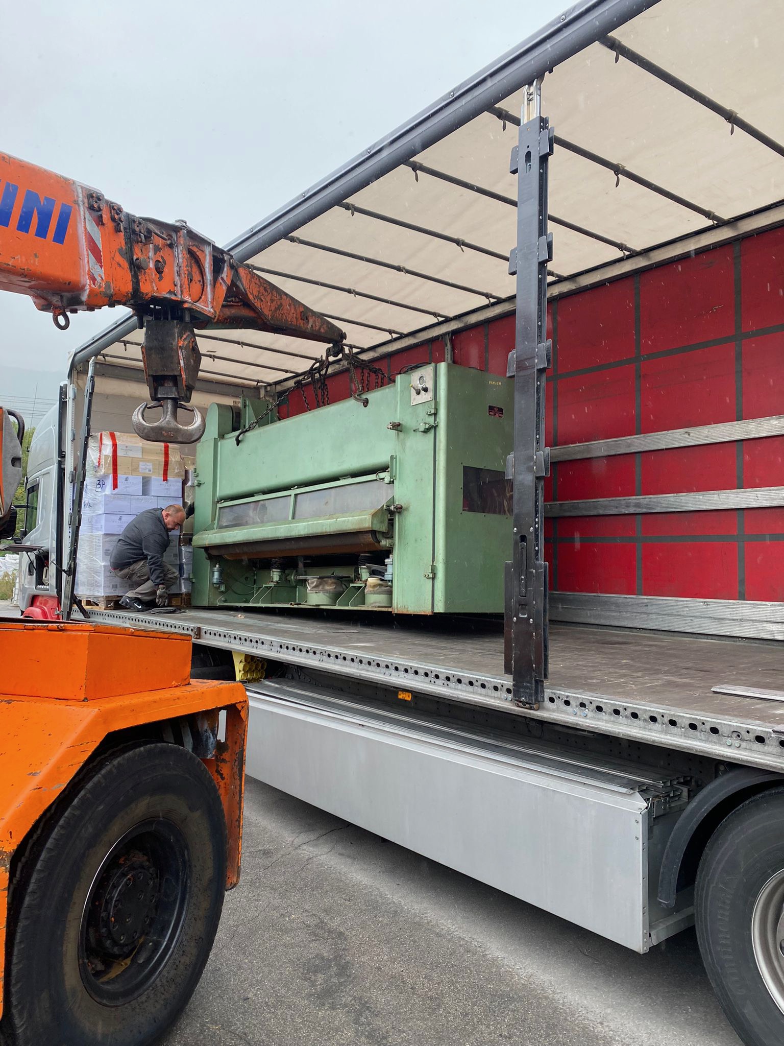 Dilo finishing needle loom